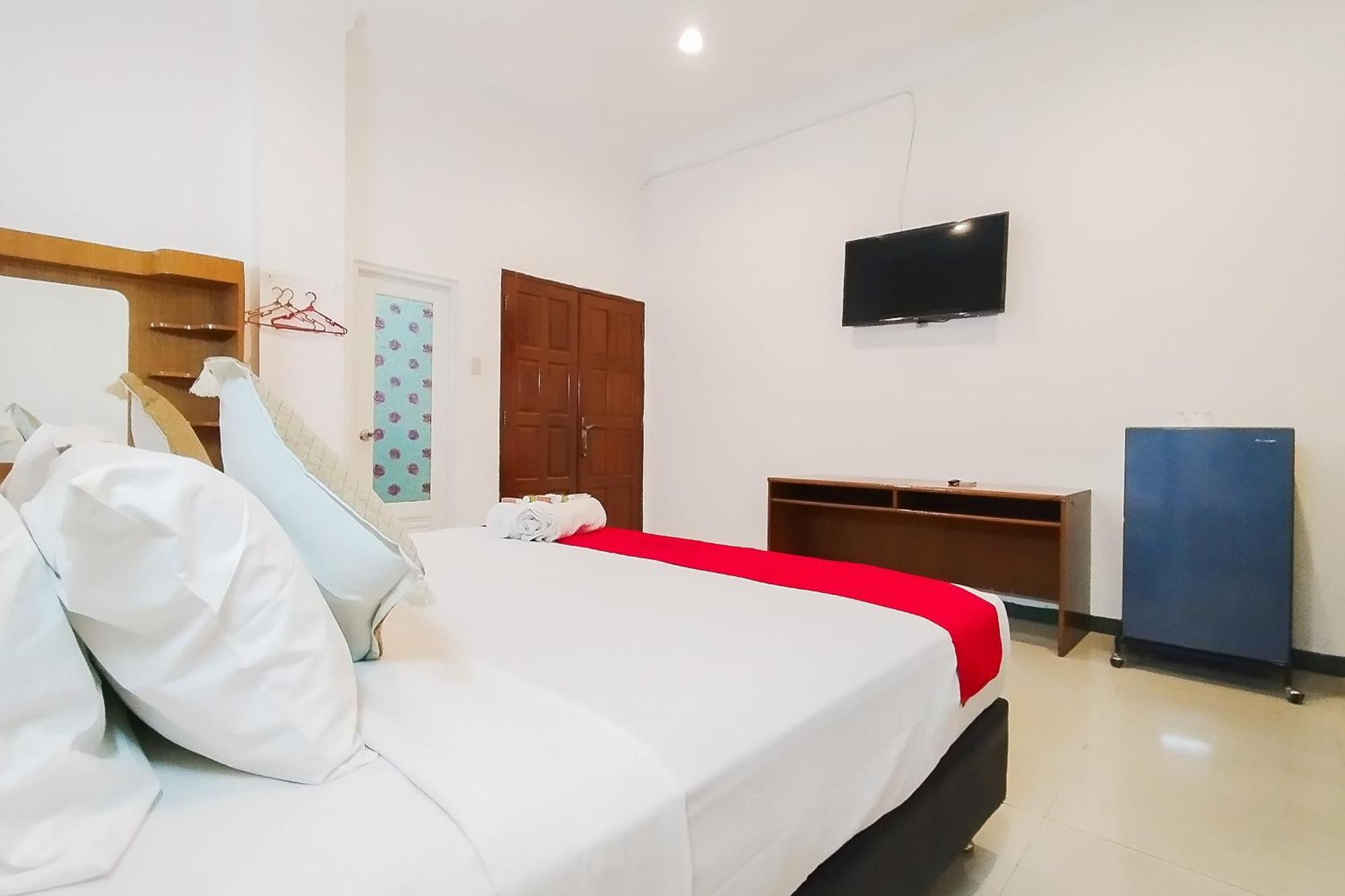 Reddoorz Near Focal Point Medan Hotel Sunggal Exterior photo